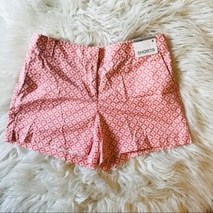 Patterned coral shorts! NWT